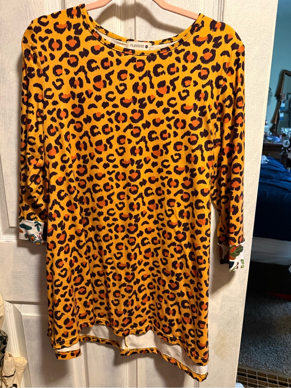 NUGGLES Women’s Yellow Leopard Print Tunic Top